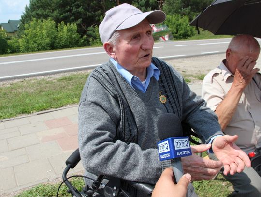 1000 metrów za granicą z Białorusią znajduje się zbiorowy grób ofiar Obławy Augustowskiej - mówi świadek