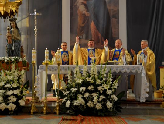 44. rocznica koronacji Cudownej Figury Matki Boskiej Sejneńskiej (galeria zdjęć, w tym archiwalne z kard. Karolem Wojtyłą)