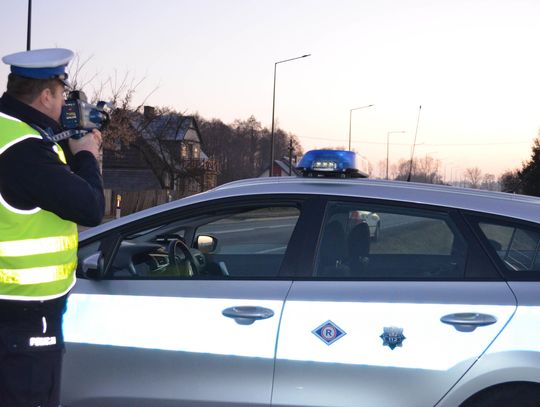 Jechał za szybko, stracił prawo jazdy