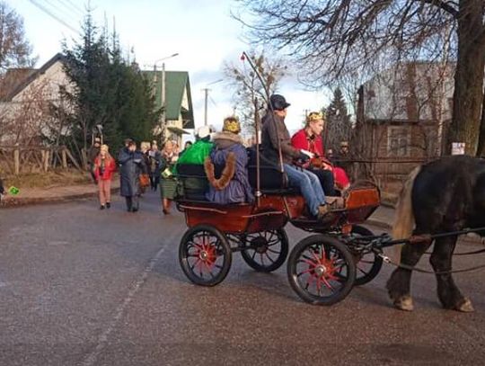 Orszak Trzech Króli w Gibach (zdjęcia)