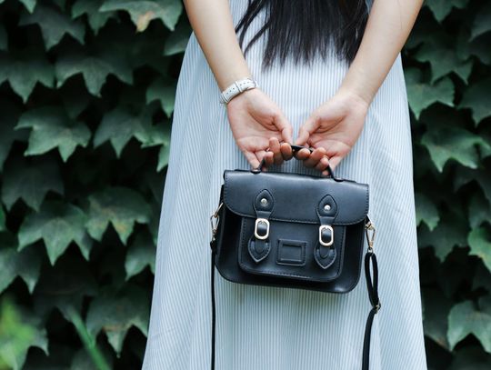 Saszetki damskie – praktyczny trend, który pokochały kobiety Saszetki damskie – praktyczny trend, który pokochały kobiety