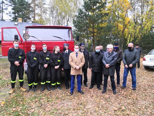 W Zelwie druhowie mają wreszcie wóz strażacki