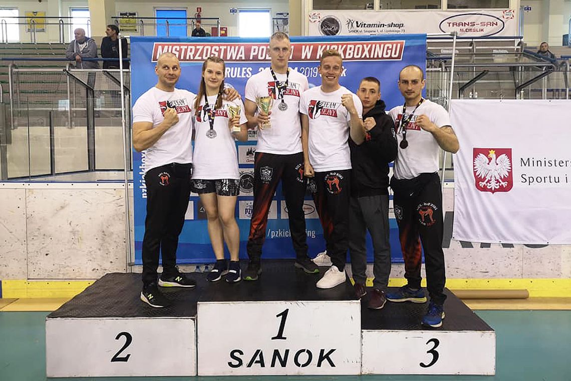 2 srebra i 1 brąz  Kickboxing Team Sejny