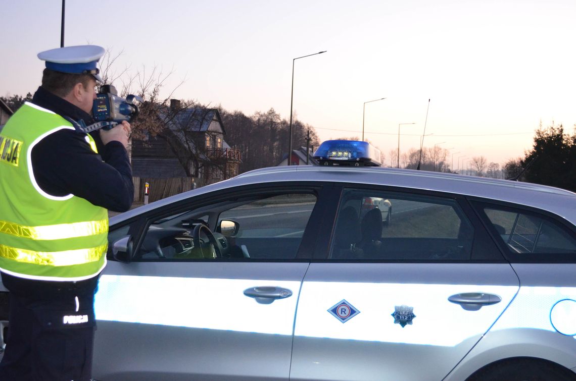 Jechał za szybko, stracił prawo jazdy