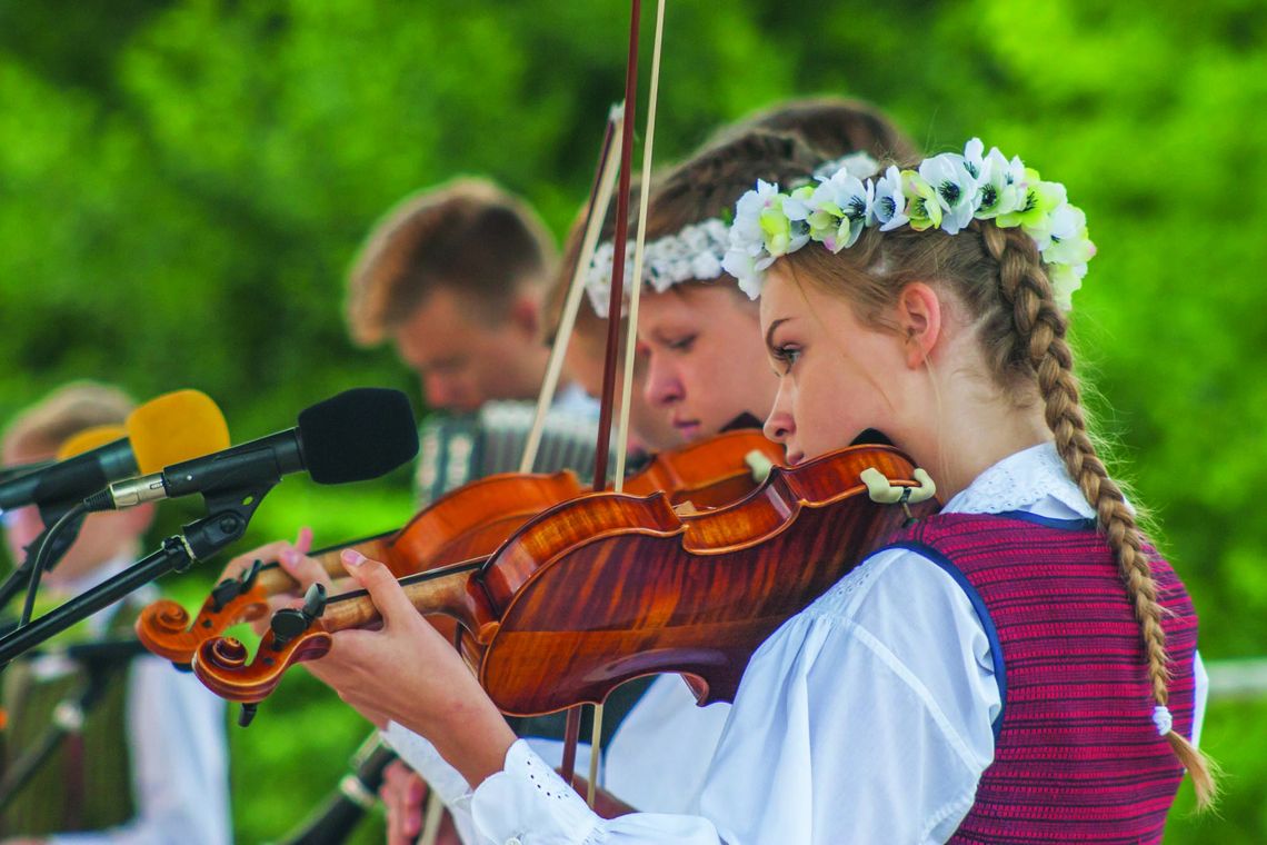 Nad Gaładusią prezentują się litewskie zespoły muzyczne