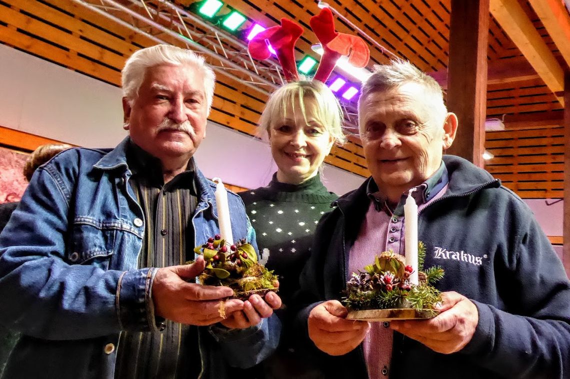 Piękne ozdoby choinkowe powstały w Nadleśnictwie Głęboki Bród (foto)