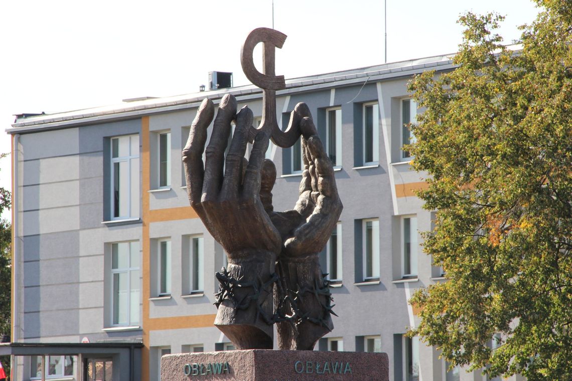 Pomnik ofiarom obławy augustowskiej powstanie też w Sejnach, od dzisiaj stoi w Augustowie (foto)