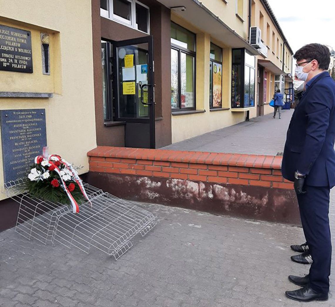 Władze miasta uczciły pamięć Polaków zamordowanych przez Niemców w 1940 roku